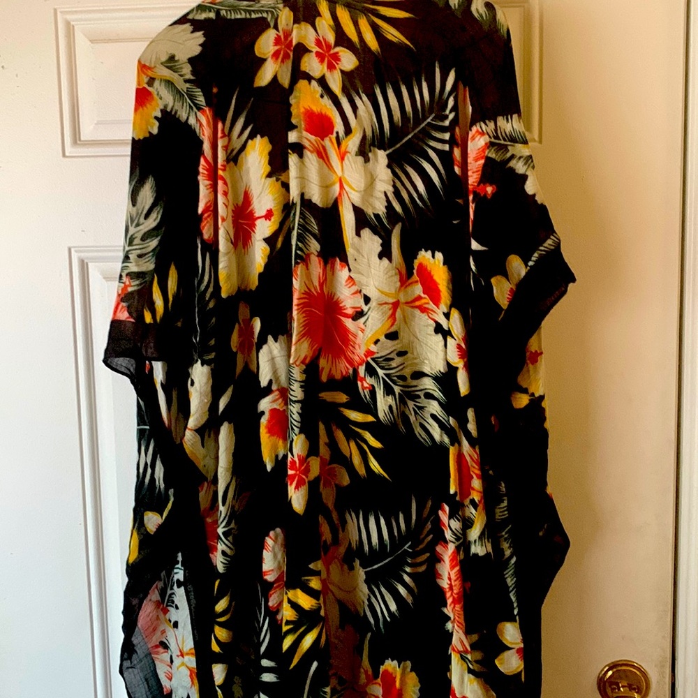 Short free size kimono
